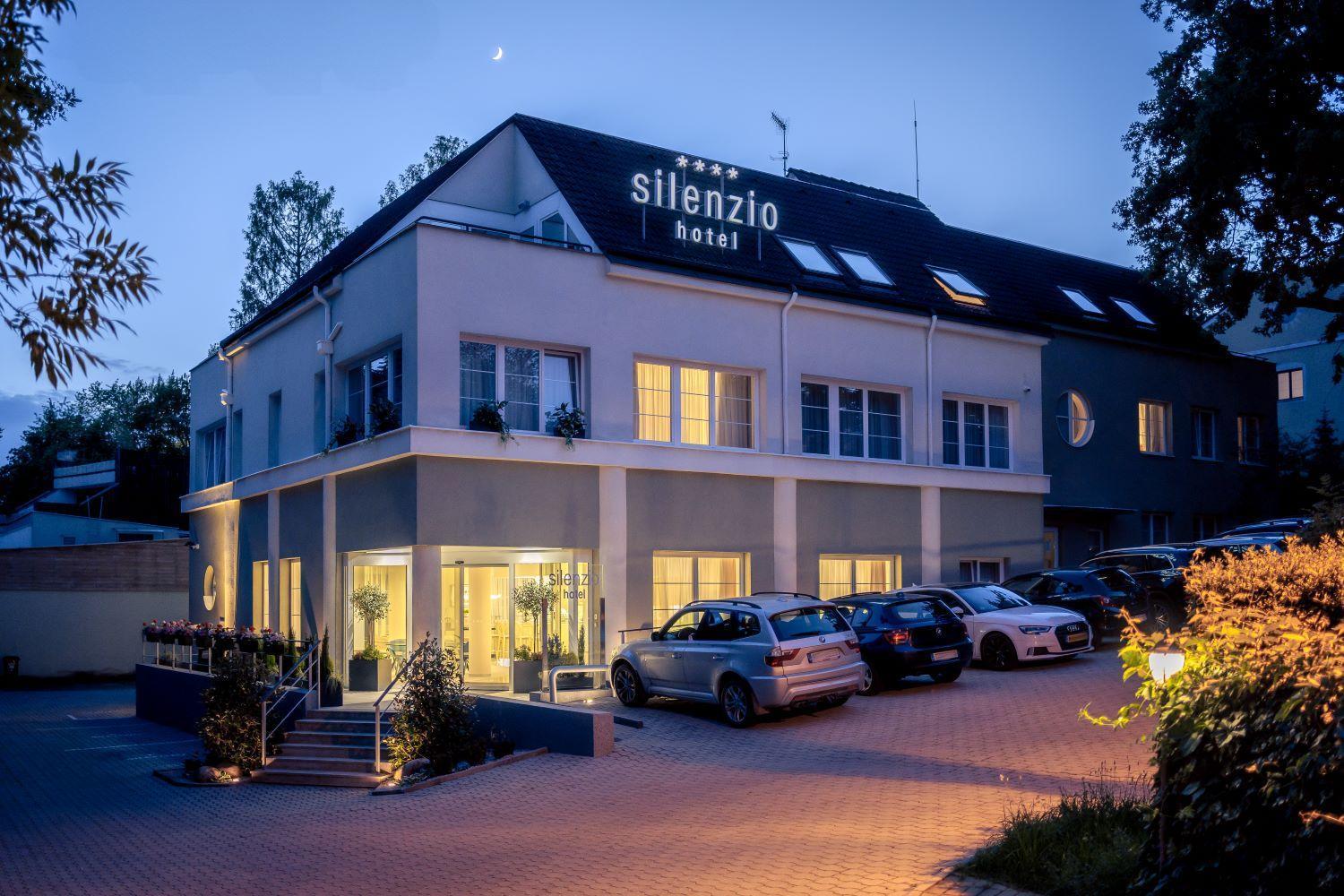 Hotel Silenzio Praga Esterno foto